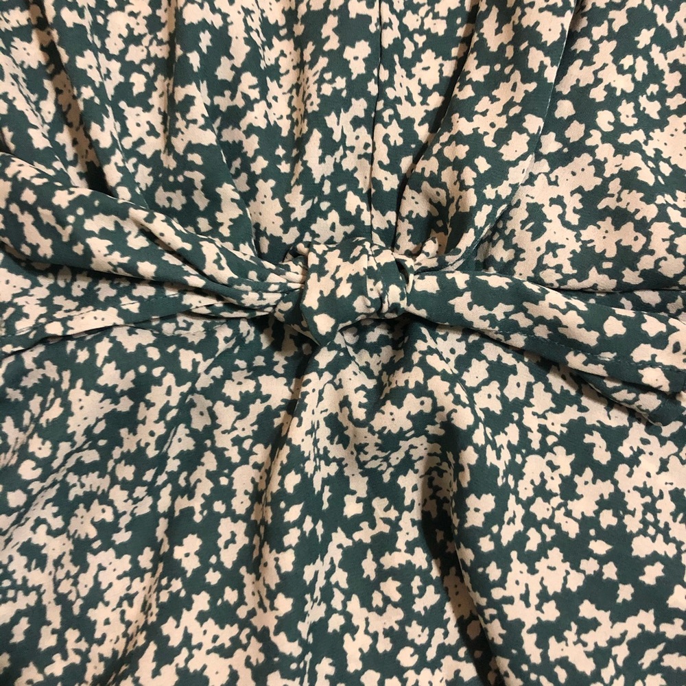 Blouse - Picture 2 of 4